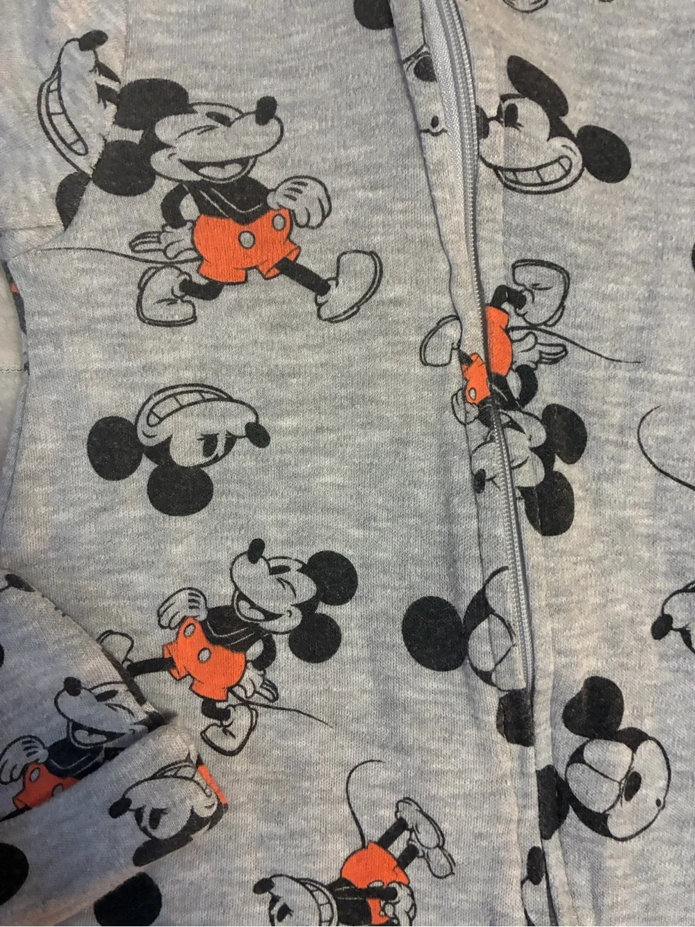 Disney Baby 9M Mickey Mouse Footie Pajama Set + Hat 🖤